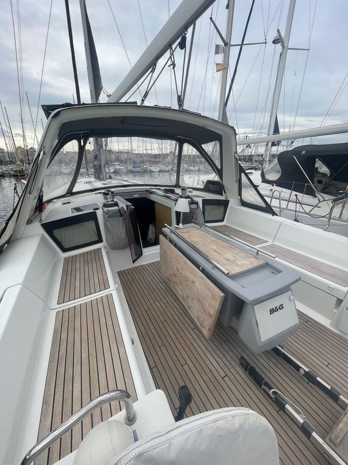 slider 13 Beneteau Oceanis 45